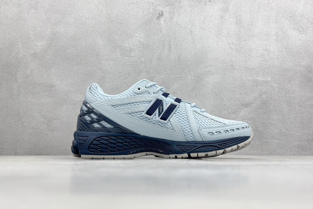 New Balance M1906