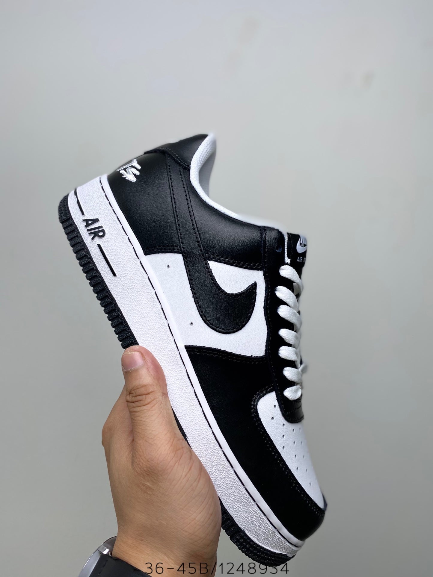 Nike Air Force 1’07 Low 'Black/White'