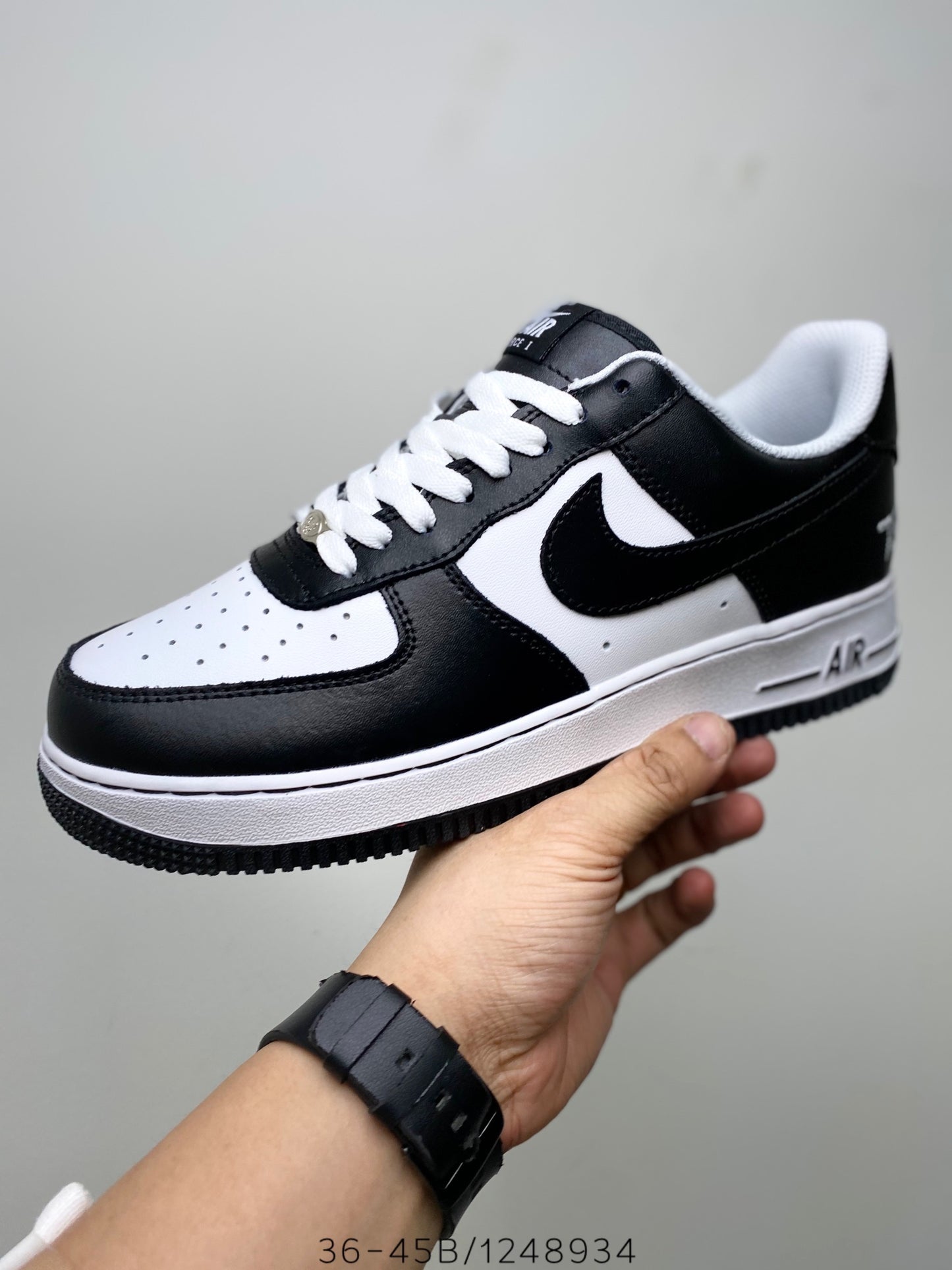 Nike Air Force 1’07 Low 'Black/White'