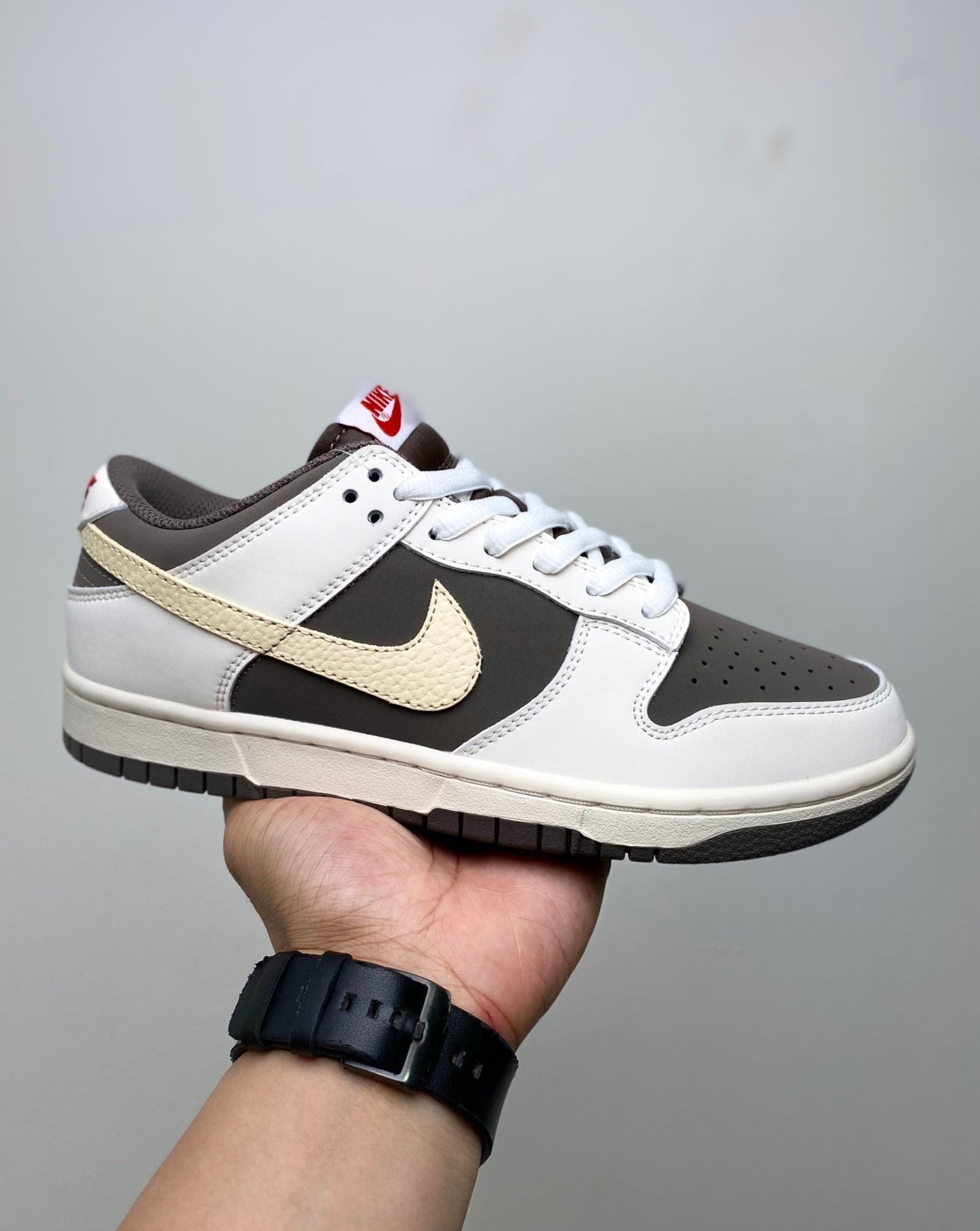 Nike SB Dunk Low LV Mid 'White/Black'