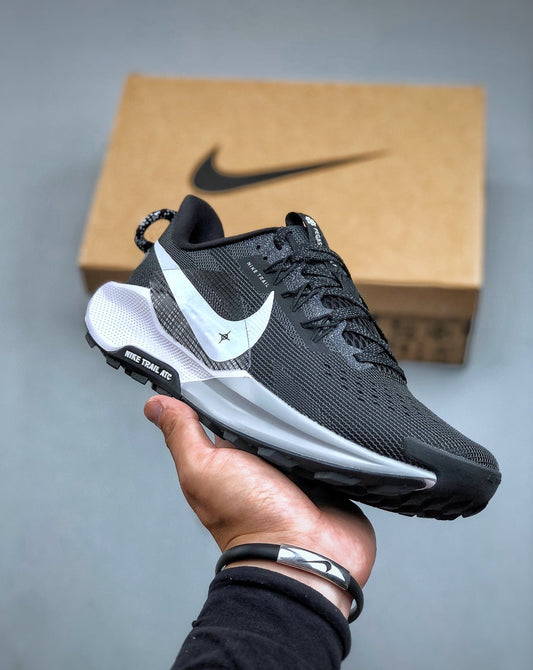 Nike Air zoom Pegasus 38 'Black/White'