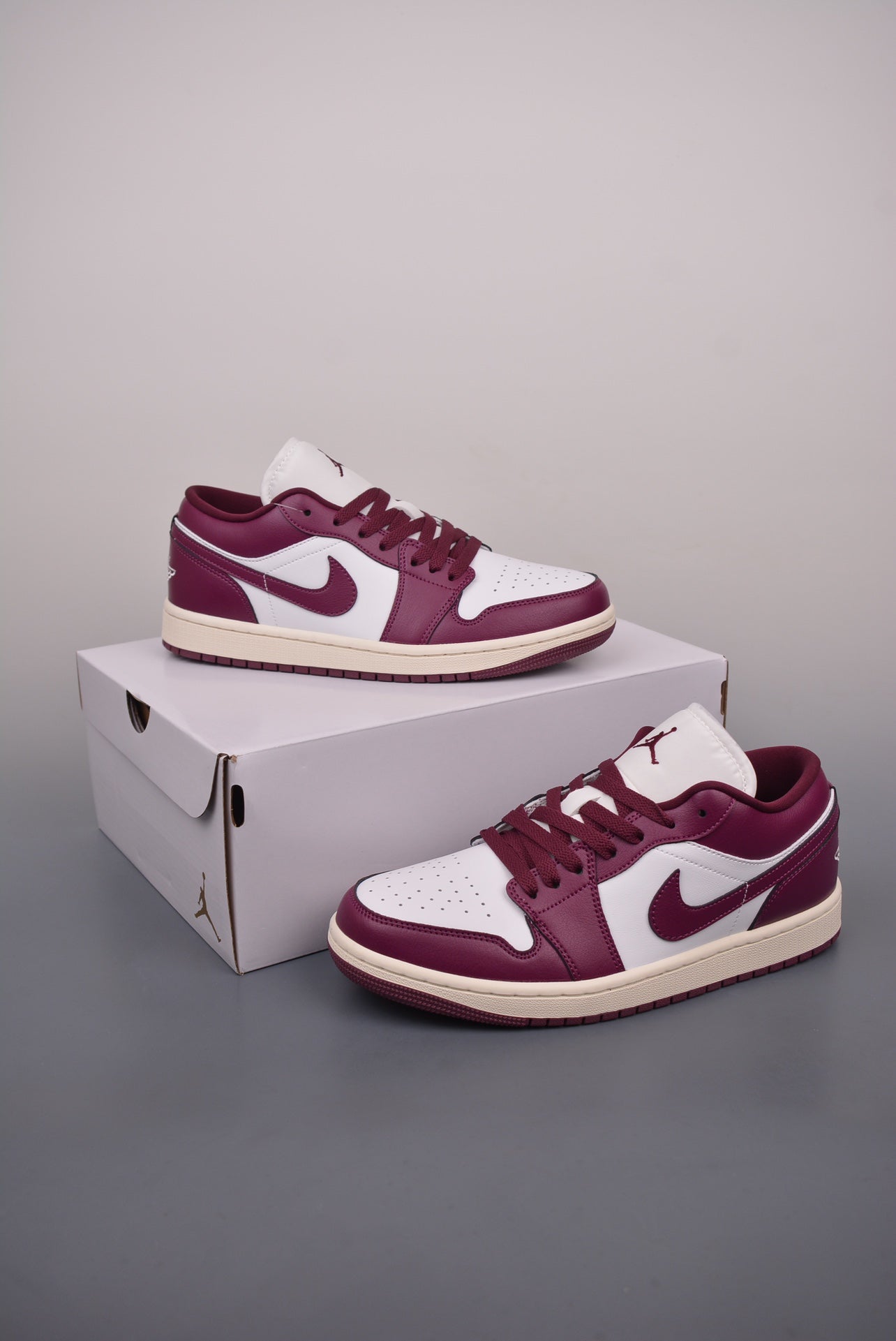 Nike Air Jordan Low 'Violet Red'