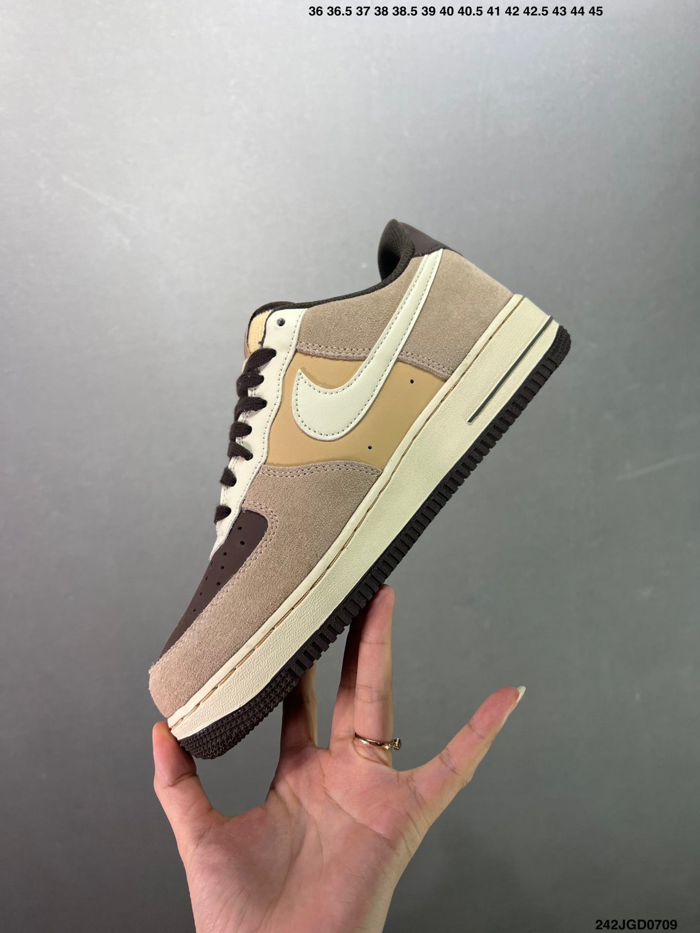 Nike Air Force 1'07 FN7239-410 'Sand Brown/Black'