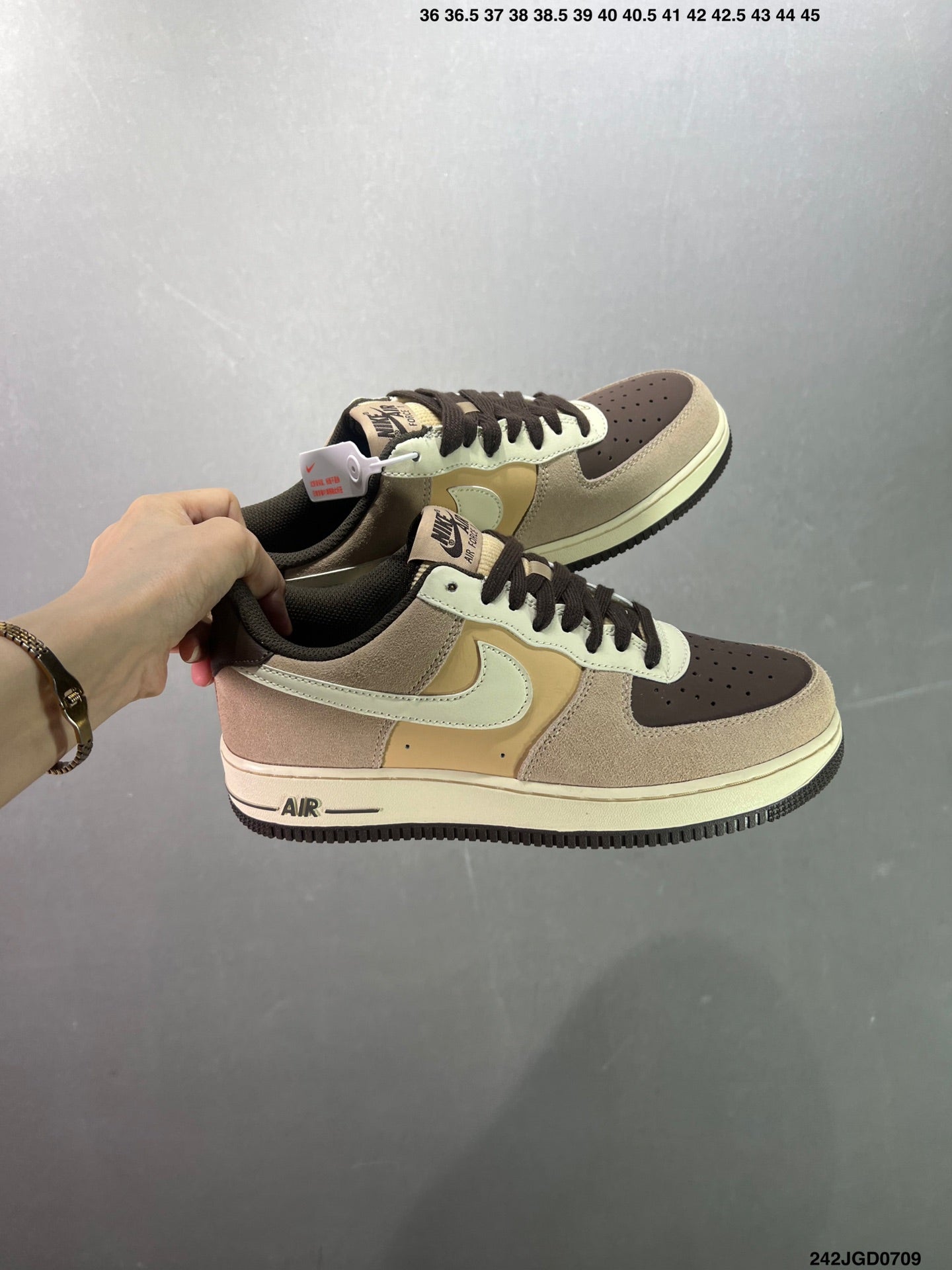 Nike Air Force 1'07 FN7239-410 'Sand Brown/Black'