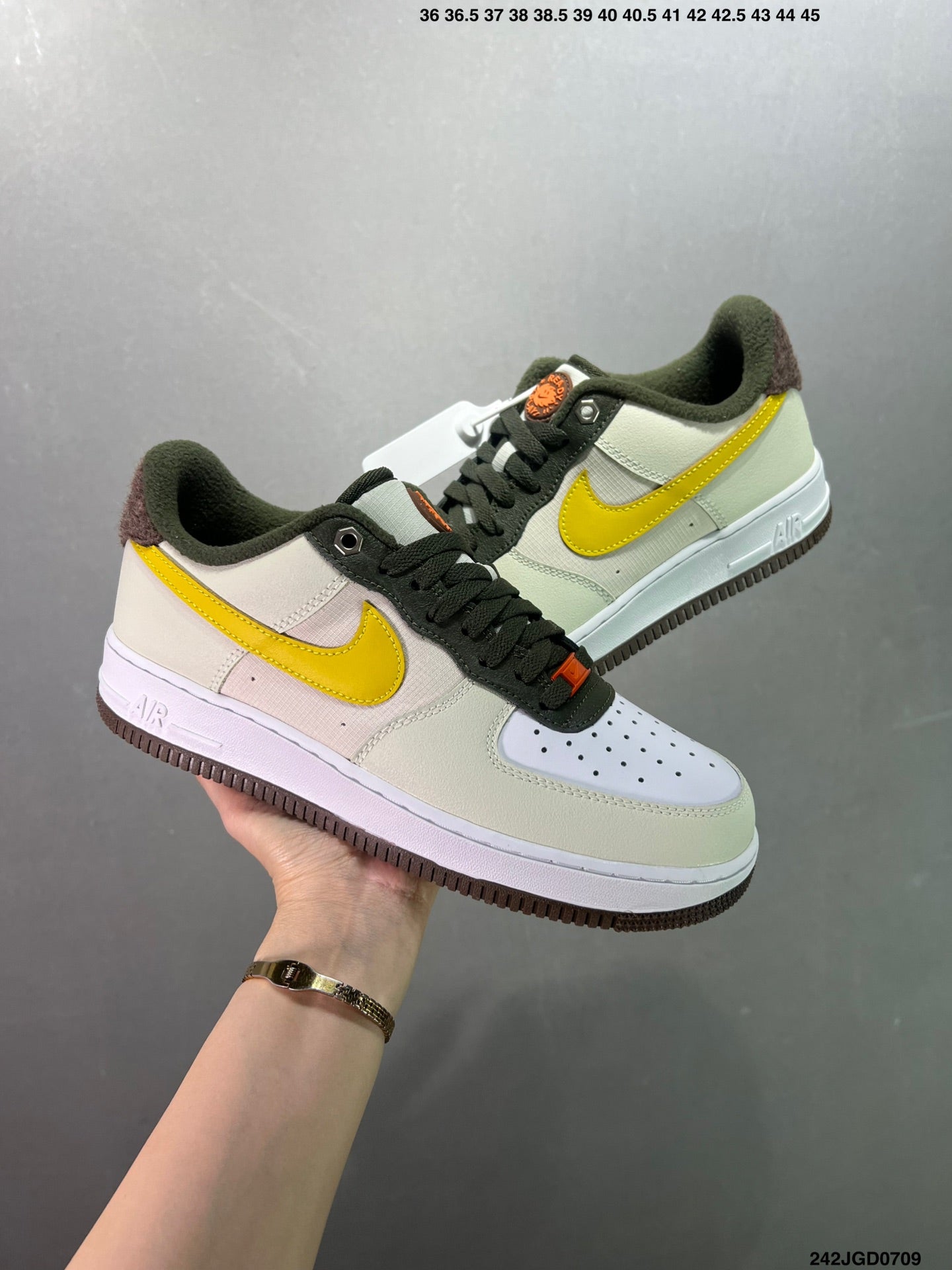 Nike Air Force 1'07 FN7239-410 'White/Black/Yellow'