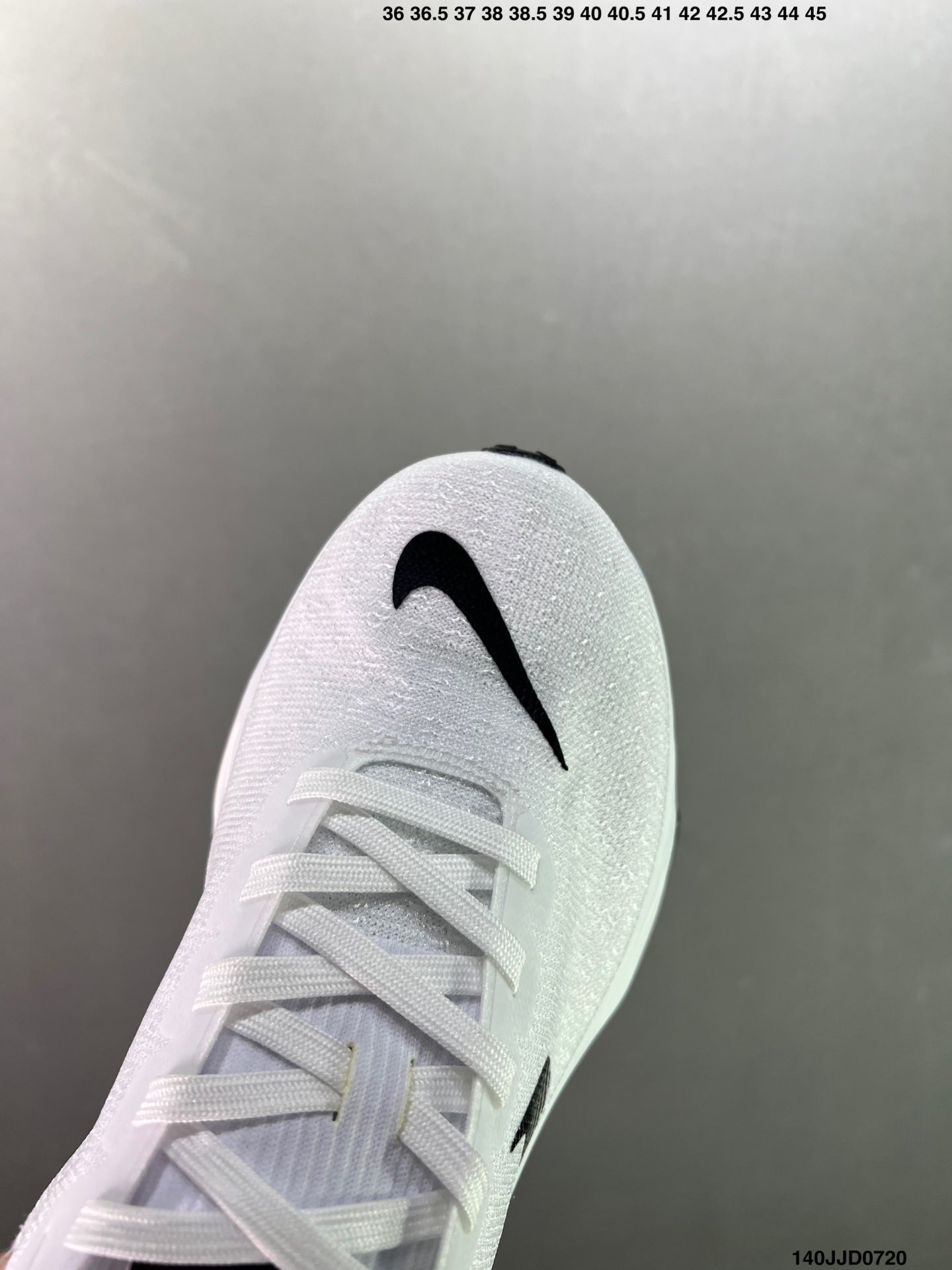 Nike ZoomX Invincible Run Flyknit 3”Light Cream White“